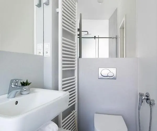 Luxury Beautiful Spacious In Perfect Location Apartamento *